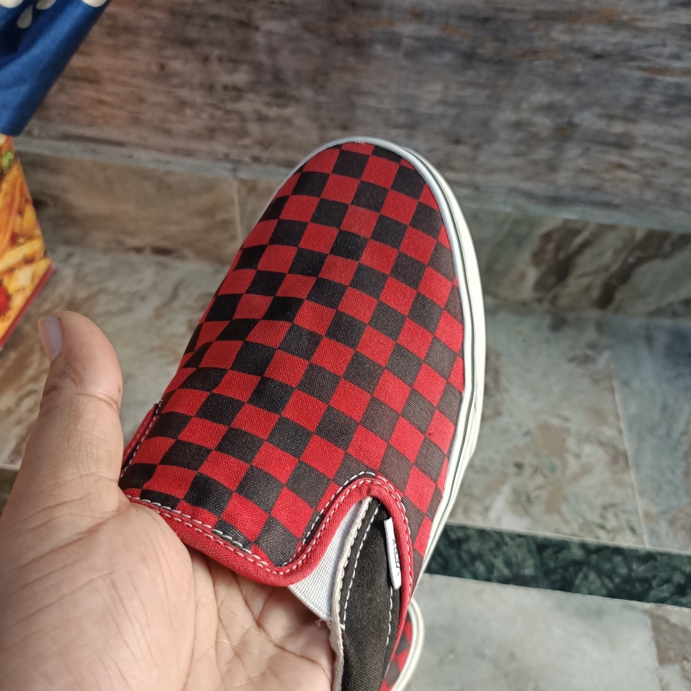 Vans - Picture 6 of 10